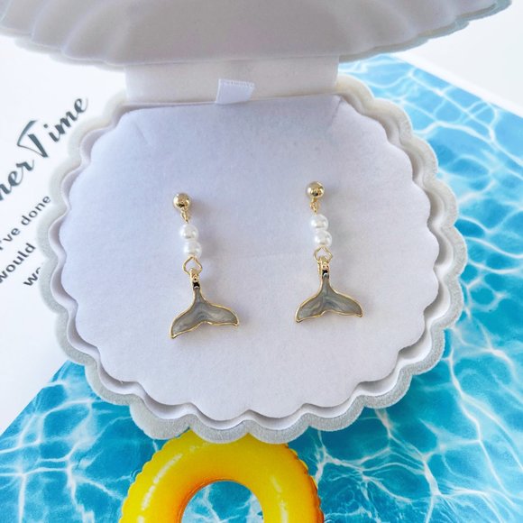 3/$35 Fish Tail Pearl Earrings - Picture 3 of 5